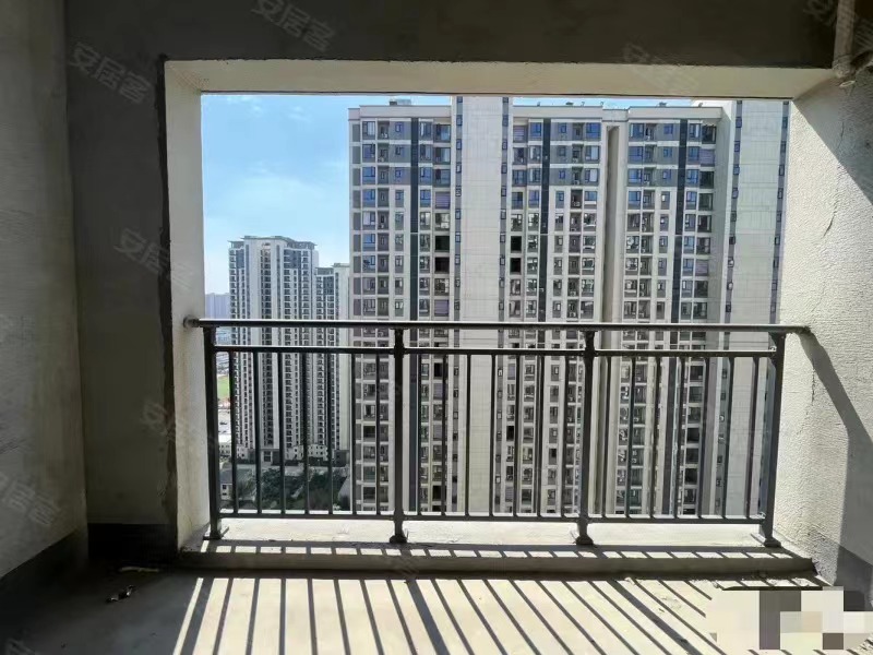 捡漏捡漏！！！风和日丽，新三中旁，二房，送车位，契税满二，25楼好楼层