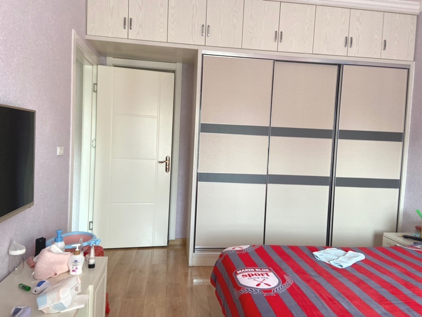 森林国际城3室2厅精装修家具家电全配拎包即住优价出租