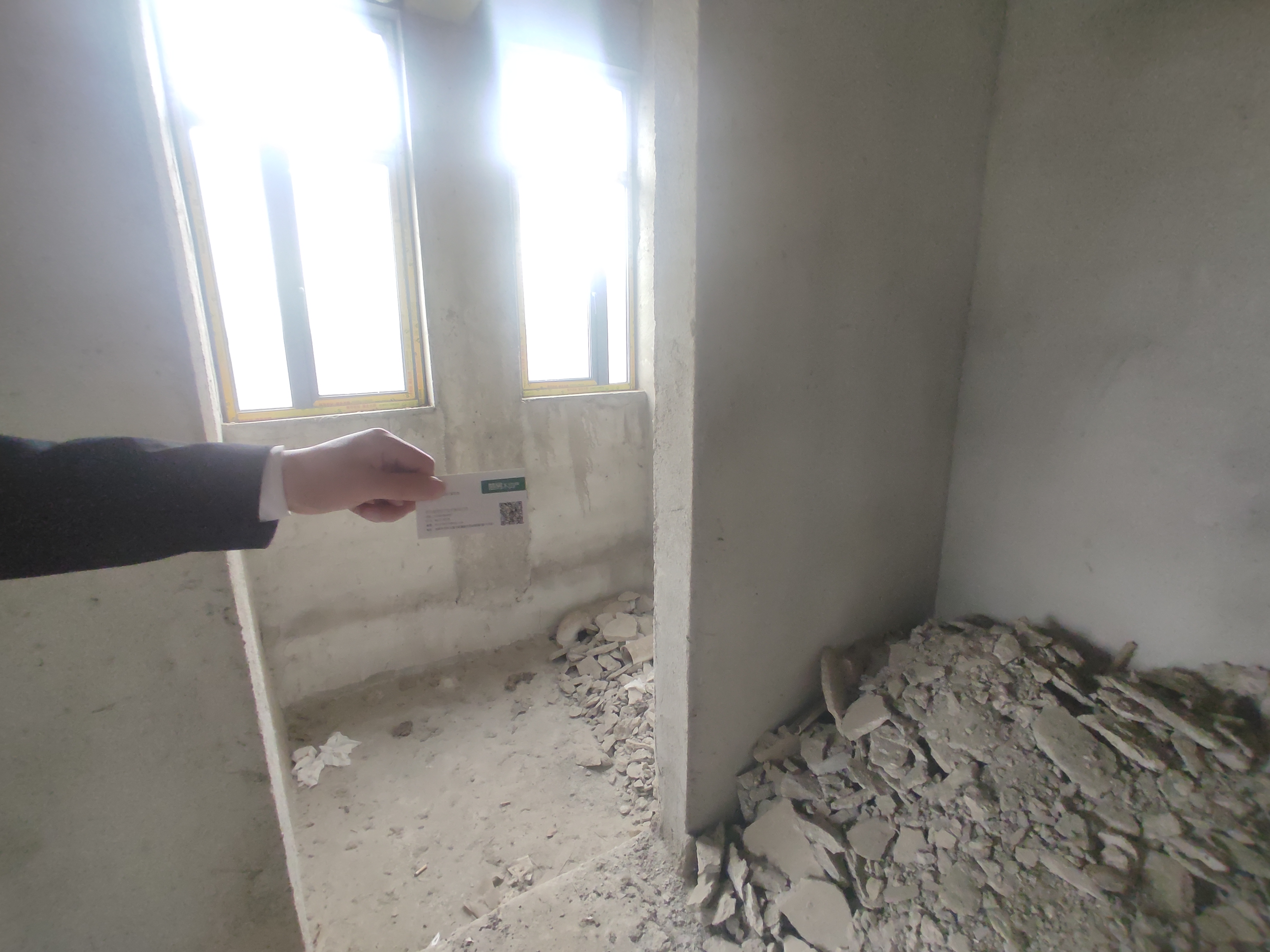 太子湖旁边联排别墅，性价比超高，业主诚心卖，看房方便