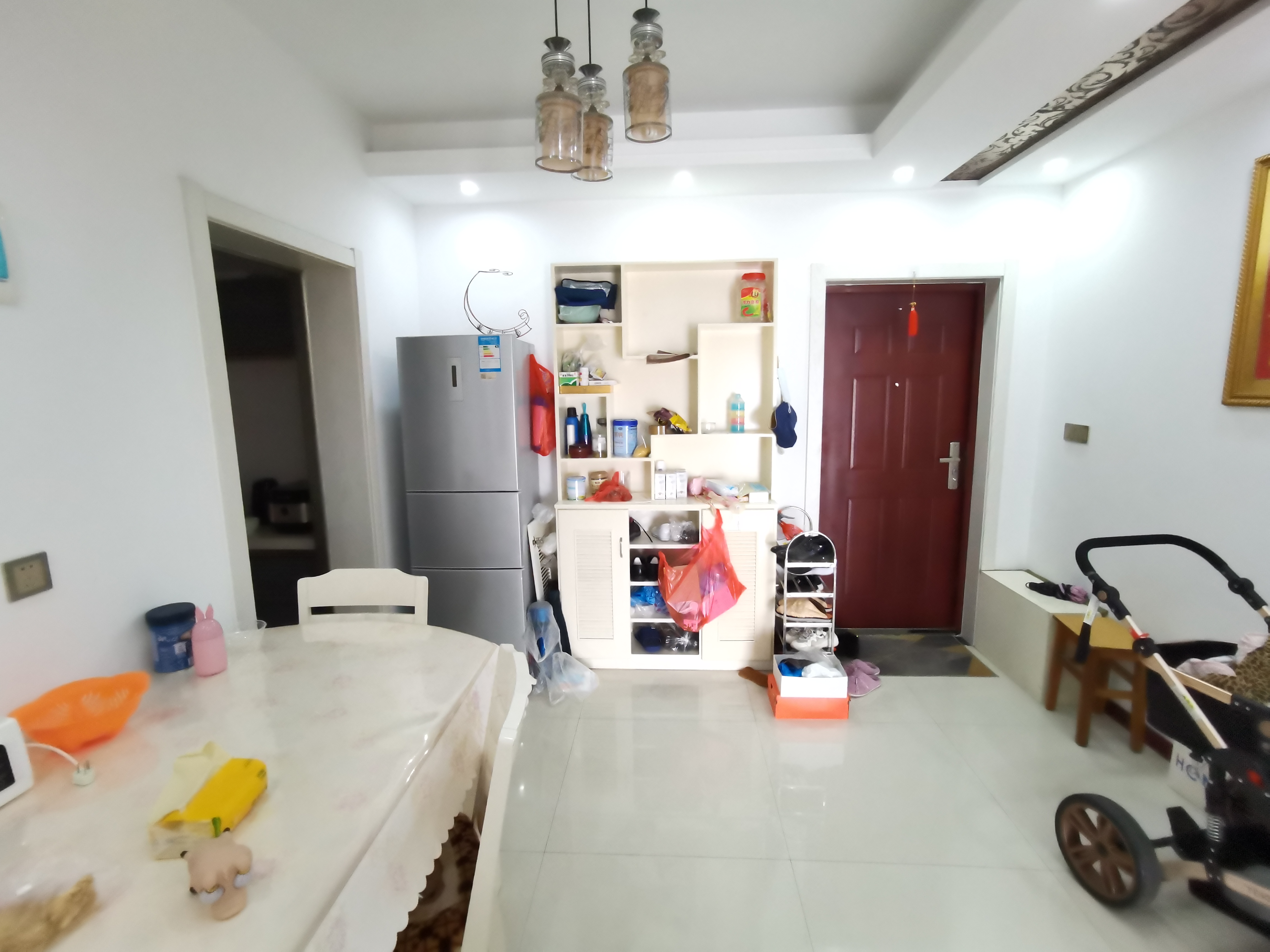 东城国际精装3房，业主诚心卖， 付18万入住