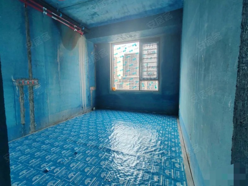 吾悦‮府华‬，大‬平层​，业‮峰之‬半‬装修，一梯一户，小高层，带车位，全屋中央空调➕地暖，装修了一大半了