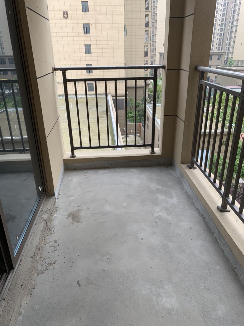 城南沔阳清华园，新二中旁，环境优美