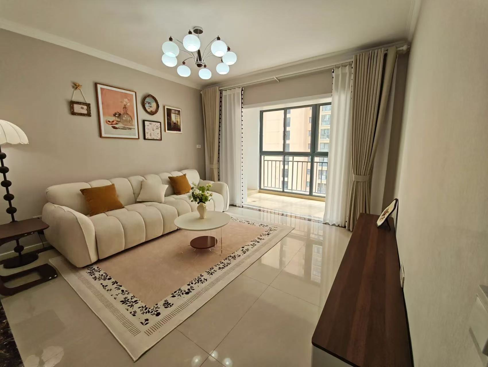 捡漏。满庭春，精装三房，供暖房，小高层，好楼层，证满二