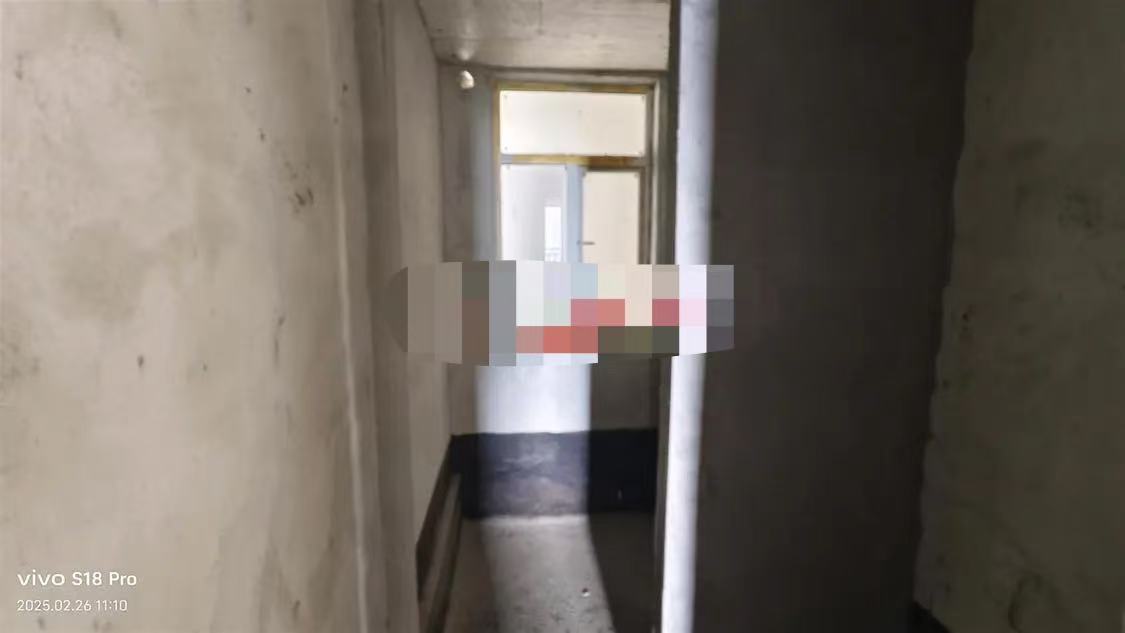 沔阳公园旁，沔阳清华园，毛坯3房，，单价6300，电梯16楼，满二，带车位，采光视野好