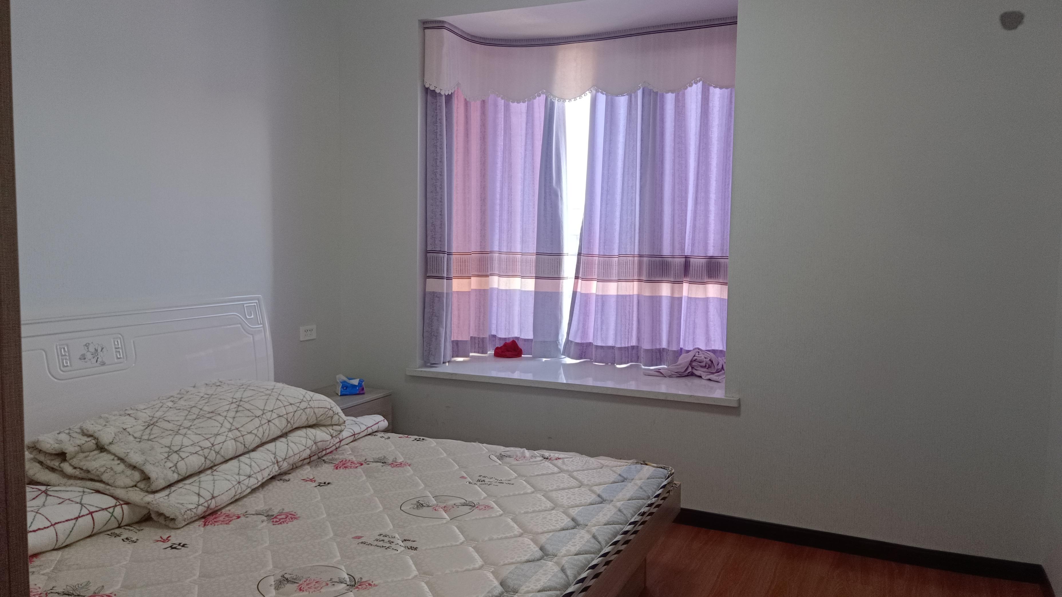 紫润尚城3室2厅1卫精装修55万优价出售！