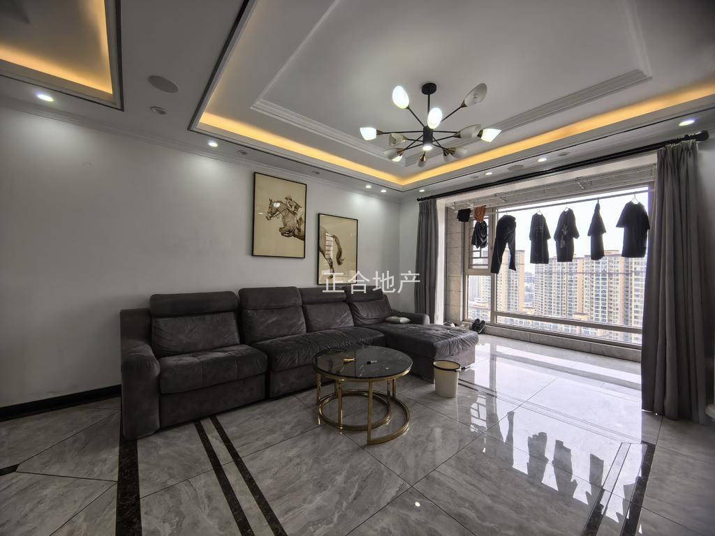 业主急售，陡降10万， 新城壹号五期， 精装三房，9成新 ，双阳台， 好楼层