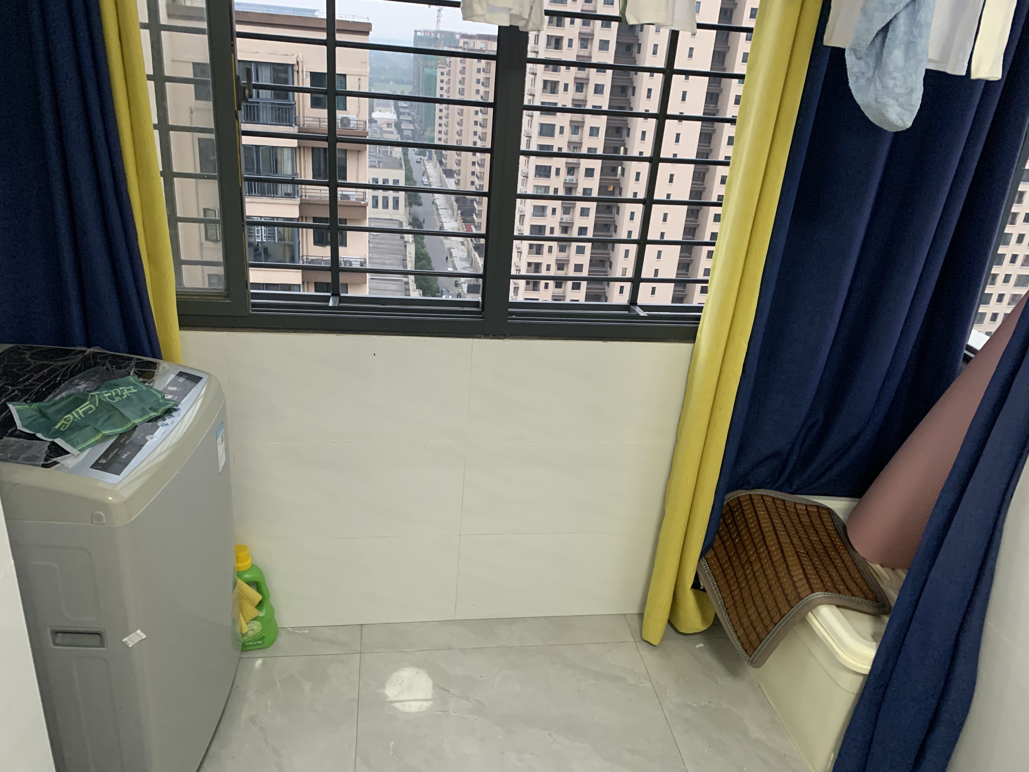 荣怀及第世家精装两房三开朝南主卧带阳台可拎包入住房东置换诚心卖看房方便