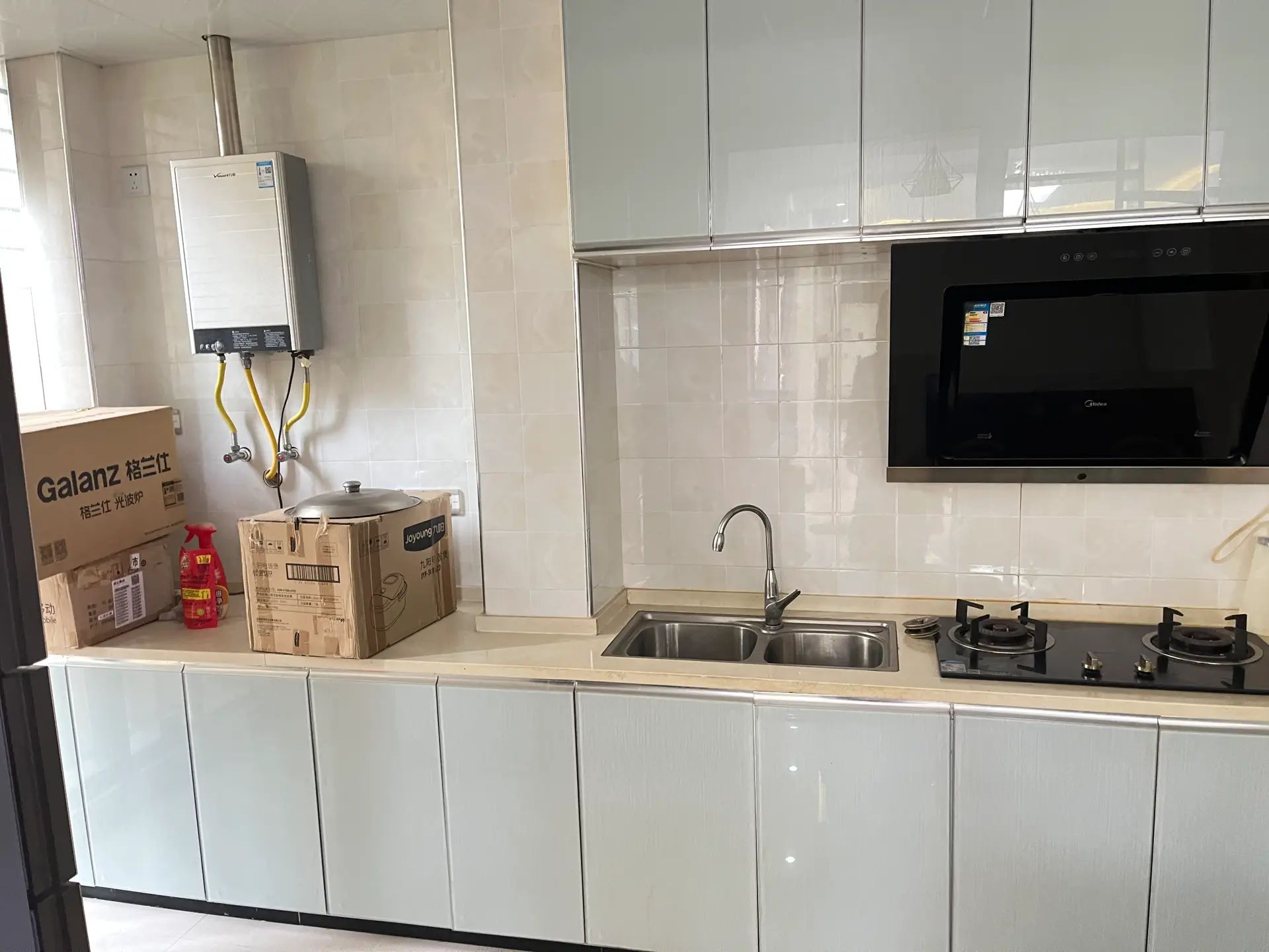 捡漏，城南，亏本出售，新城壹号，精装两房，证满二