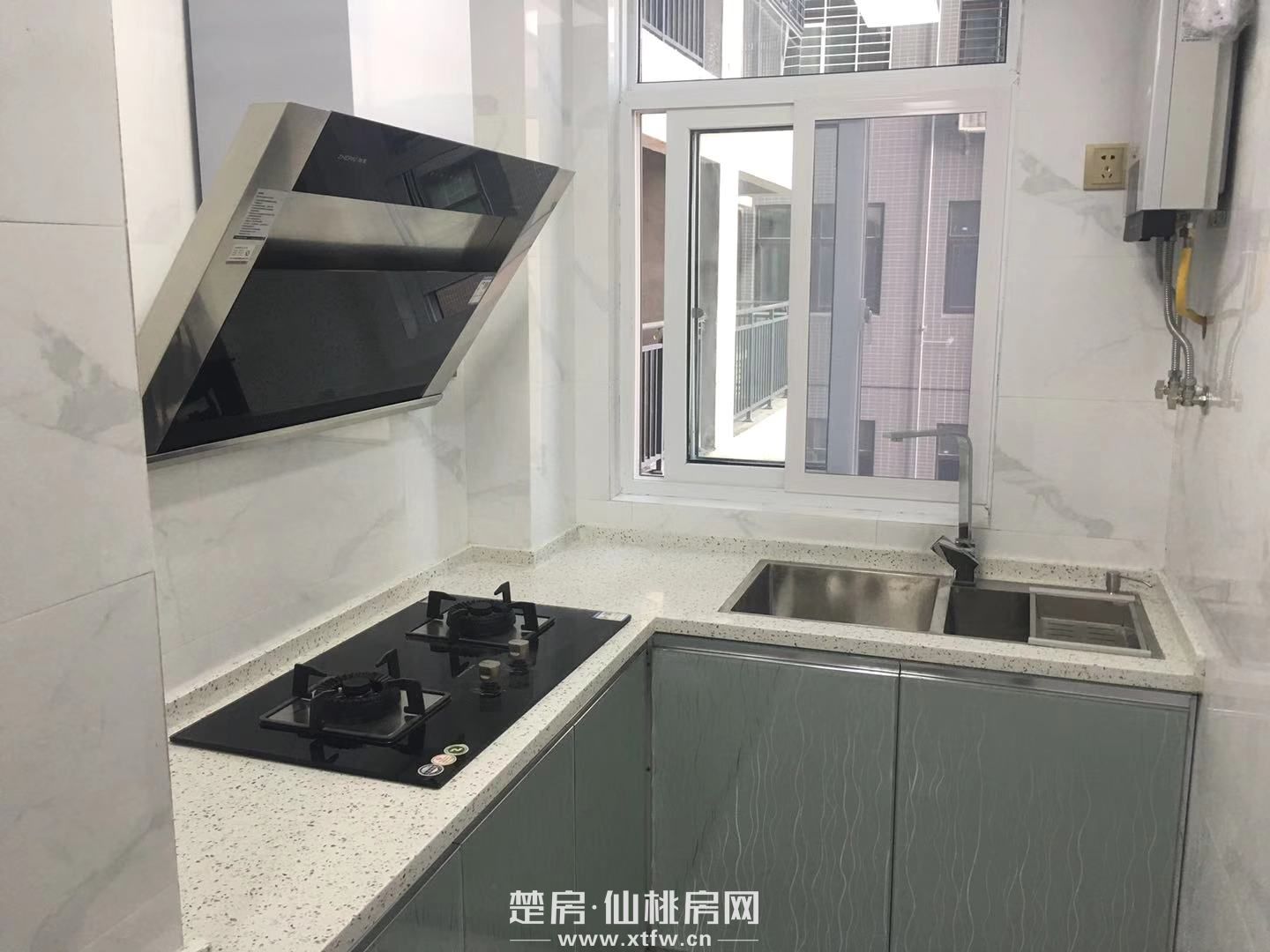  大道红星美凯龙两房简装家电家具齐全