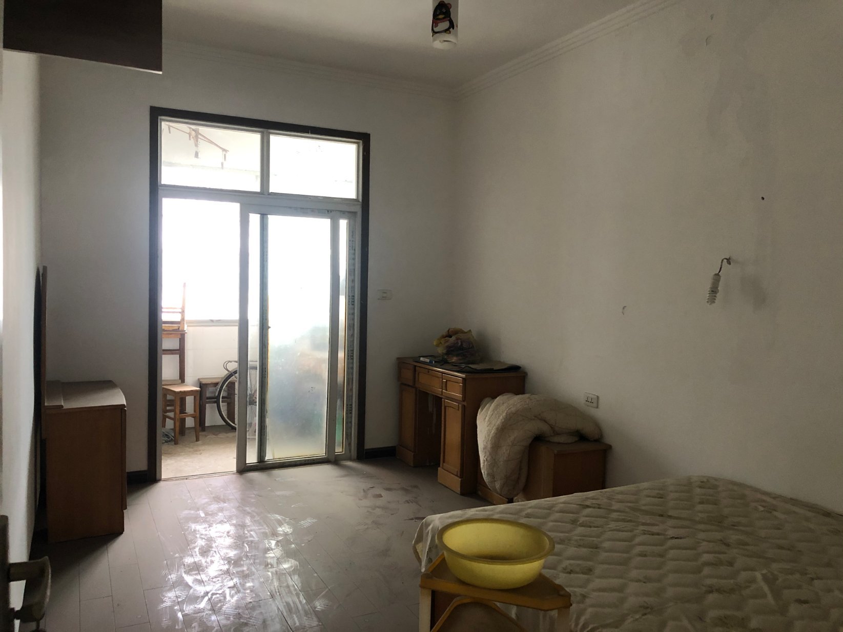 仁和桥附近，精装修大三房，有证可过户