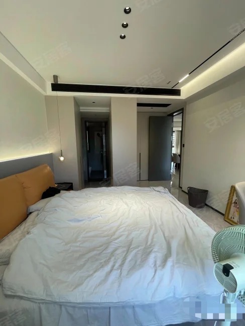 城南天花板，蓝天花园，纯人车分流，纯东边户，豪装三房