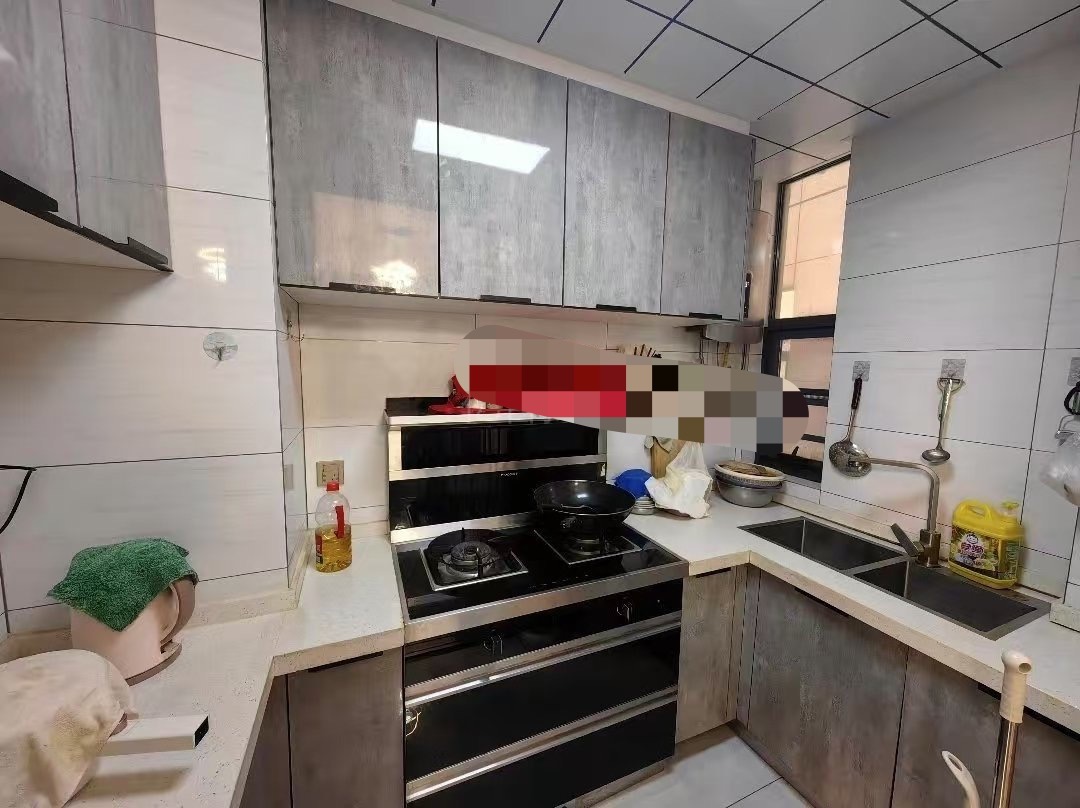 捡漏，元泰未来城C区，精装三房两卫，单价5千多，楼层好，视野采光好，