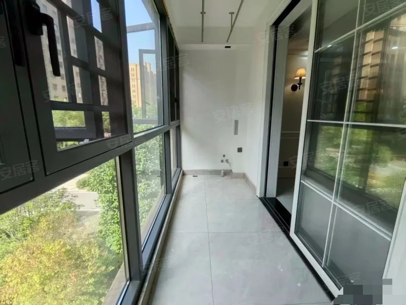 捡漏，时代天骄，精装电梯房，单价3700，大边户，小高层，采光好