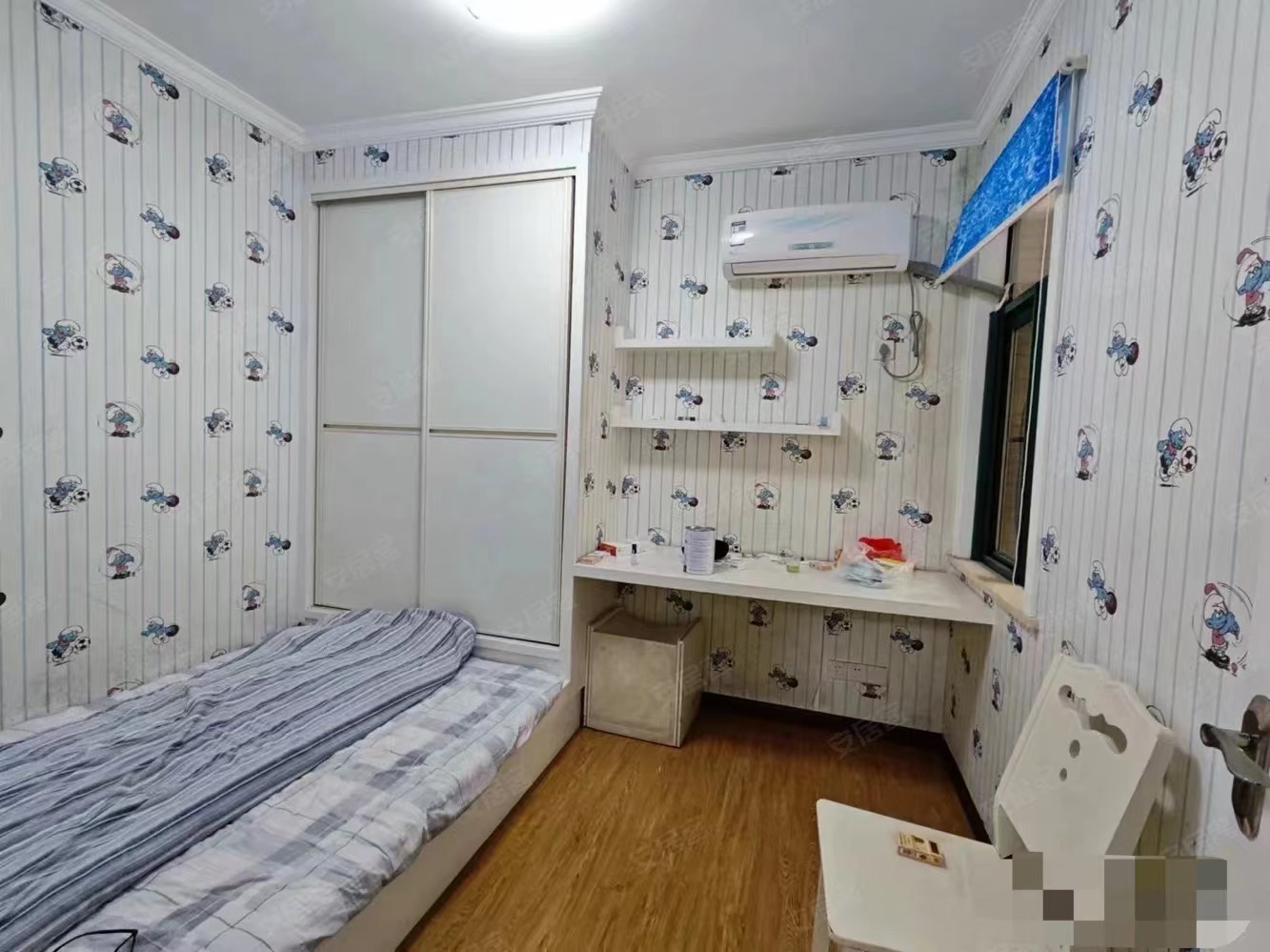 房东亏本出，新城壹号，精装三房，楼层采光好，南北通透，学笑近，单价5千多