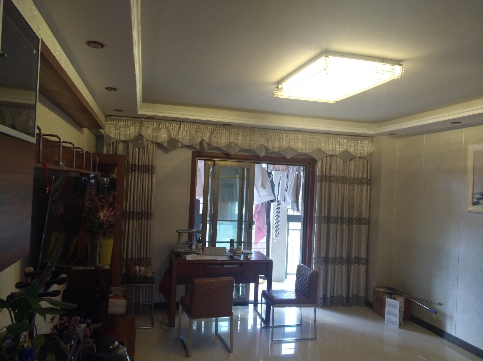 鸣宇尚城商城旁边读公立实验幼儿园实验 三中