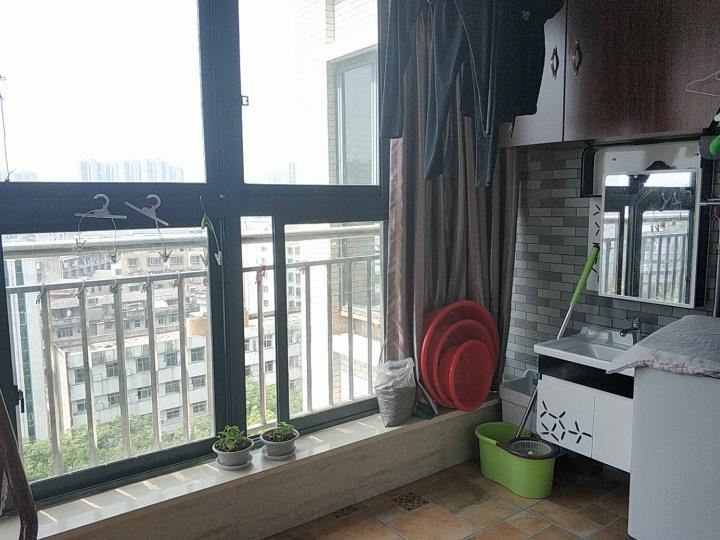 实验二小旁电梯中间楼层南北通透彩光好家电全送