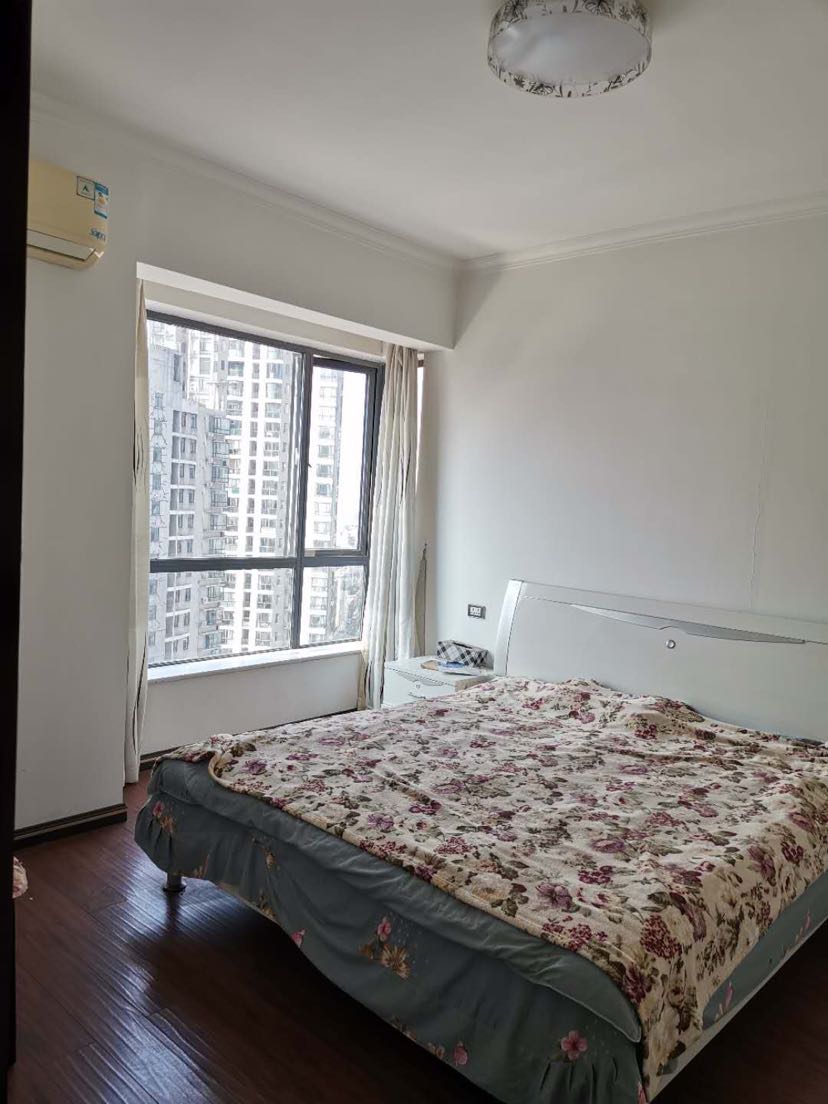 商城旁电梯精装3房御景名邸103平62万证件满二看房方便要的速度