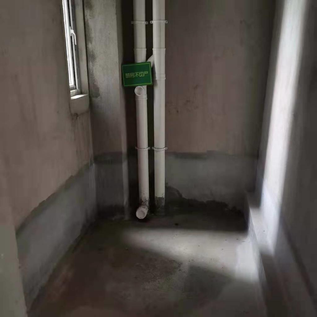 漫城林语大面积四房毛坯户型通透楼层好采光好对面就是仙桃一中