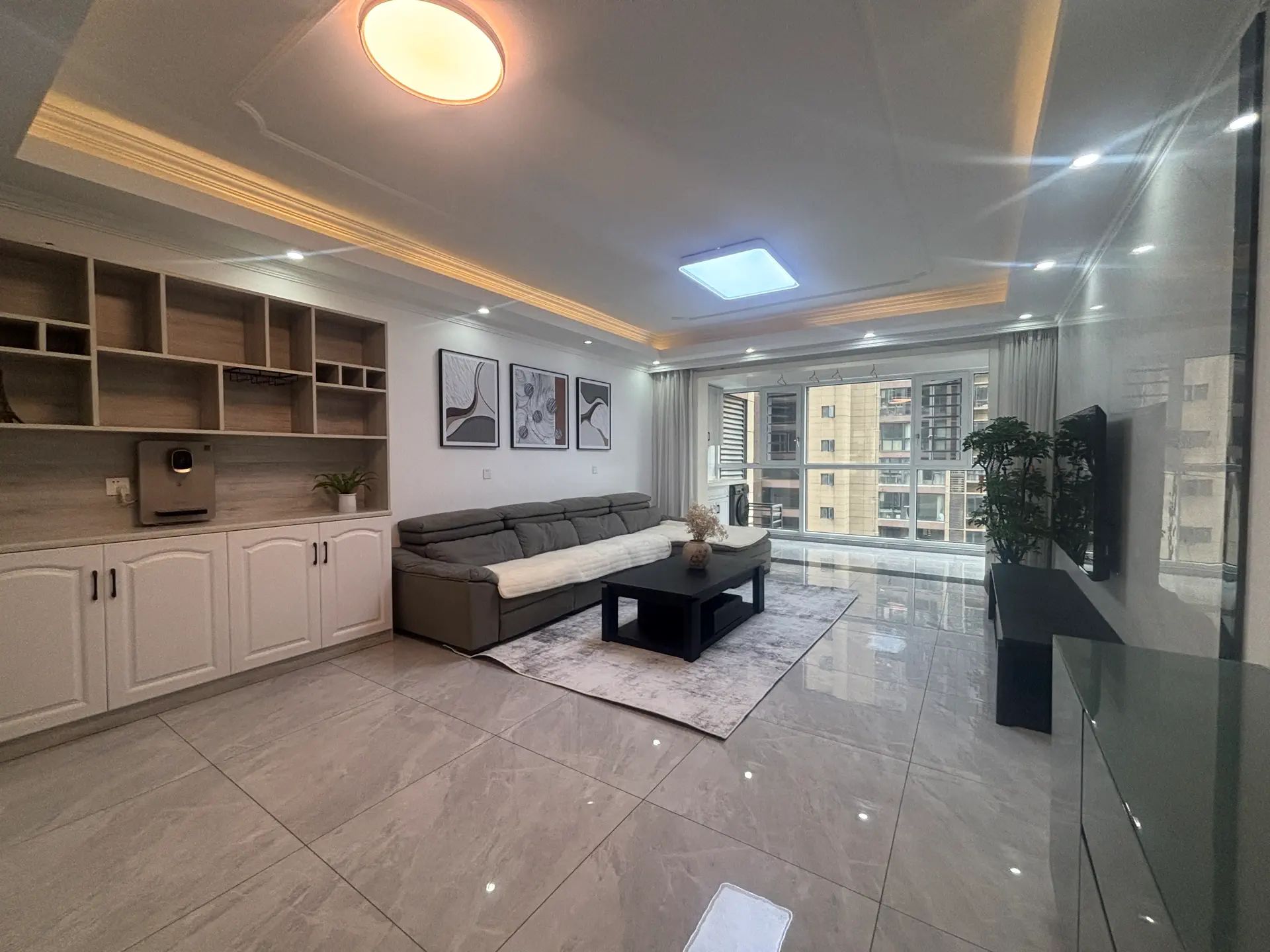 捡漏，吾悦旁 ，城南， 元泰未来城C区，精装大五房，单价5300 ，超大阳台， 满二，沔阳xiao学和新三中