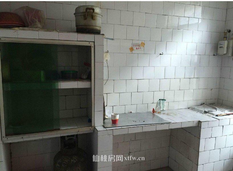 交通路实验  两房，陪读不错选择