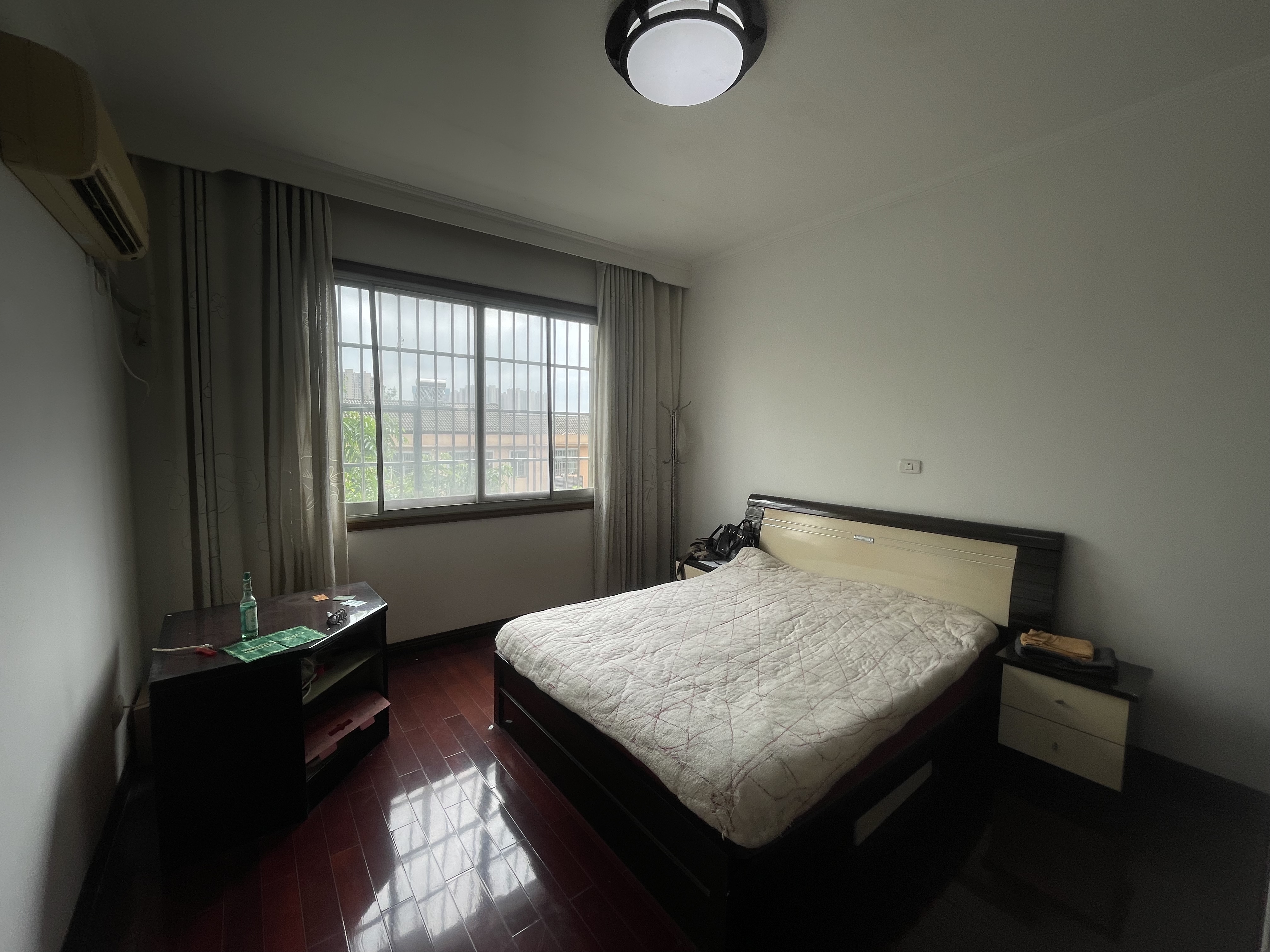 德政园.枫丹苑.小区配套成熟.诚意出售