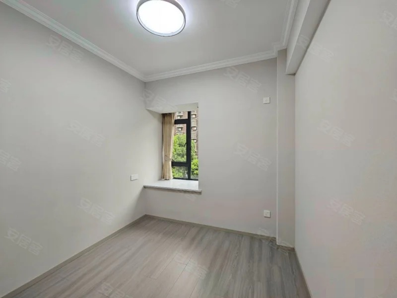 城南，城市丽景，精装3房，单价不到5500，双阳台，边户，小高层满二