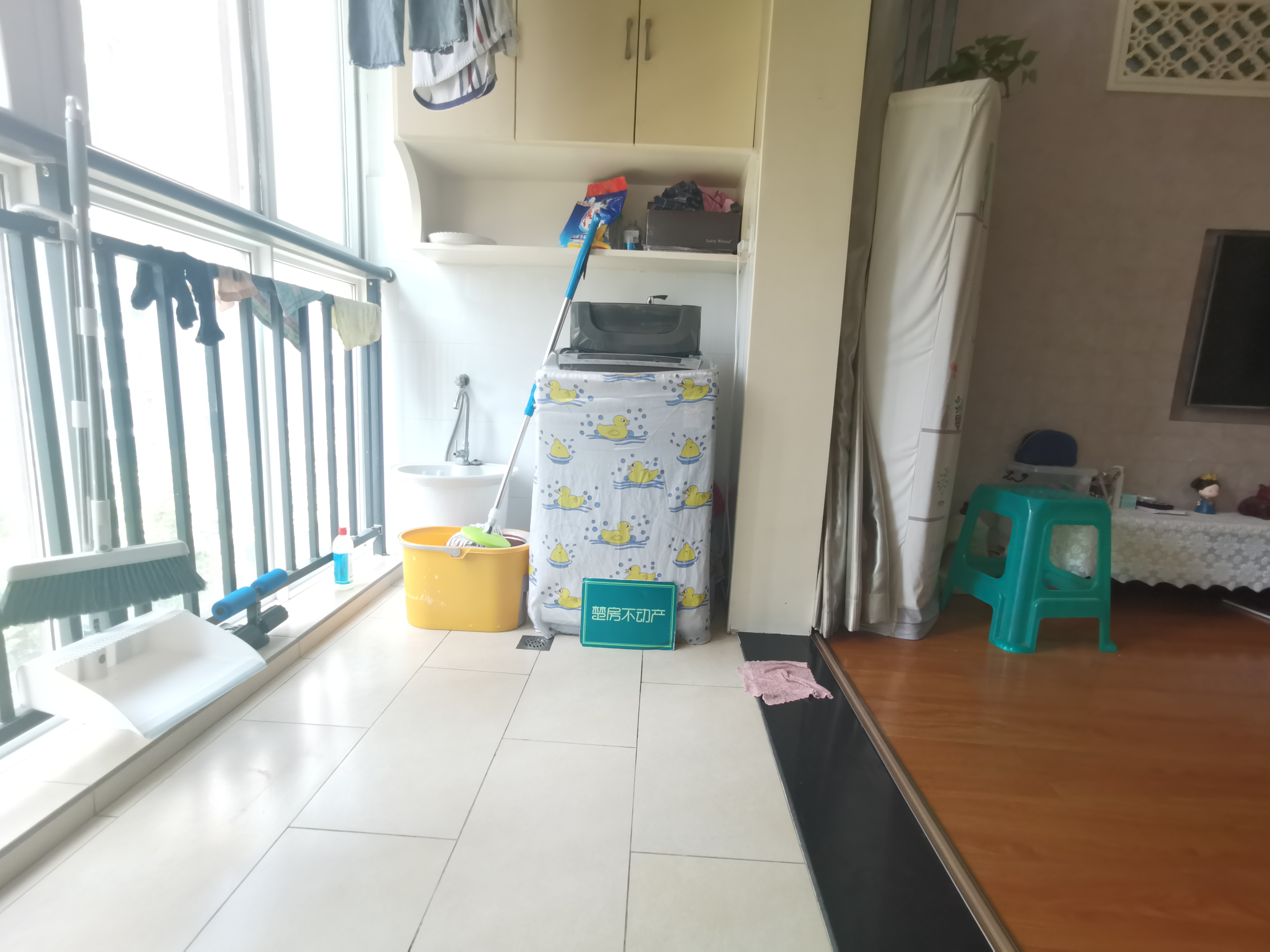 和园公馆精装三房房子保养的好业主诚心卖看房方便