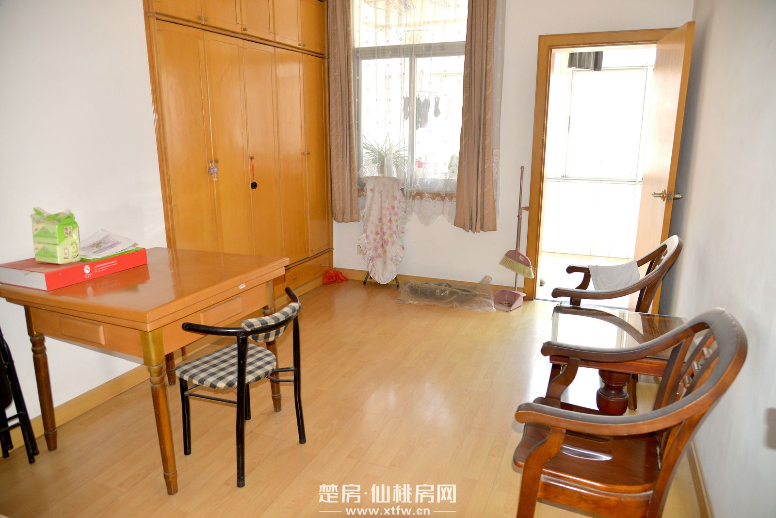 仙桃中学、实验二小大洪新校区旁4室2厅2卫