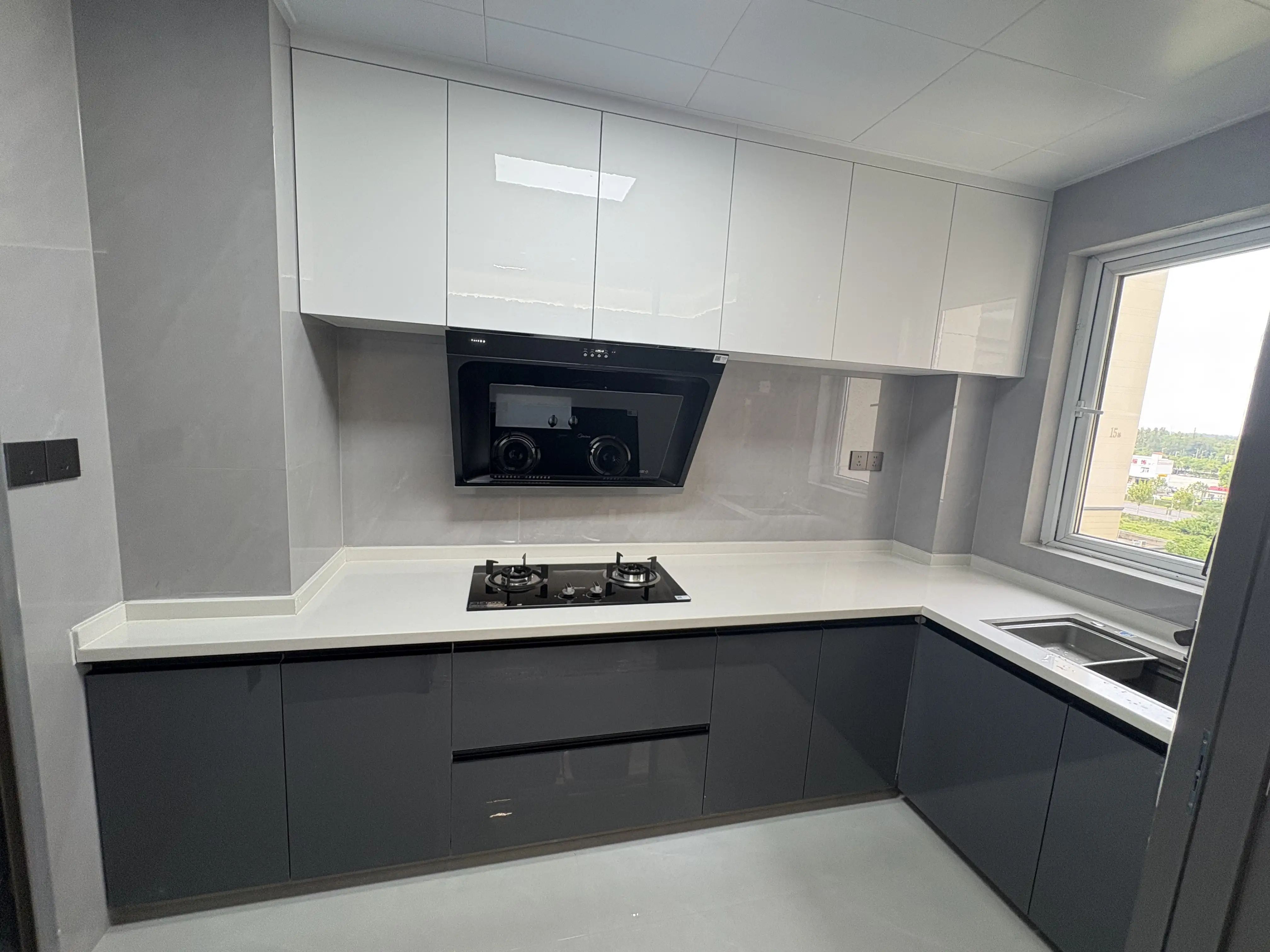 南城，次新小区，单价4字头，精装三房两卫，边户，带车位，价美