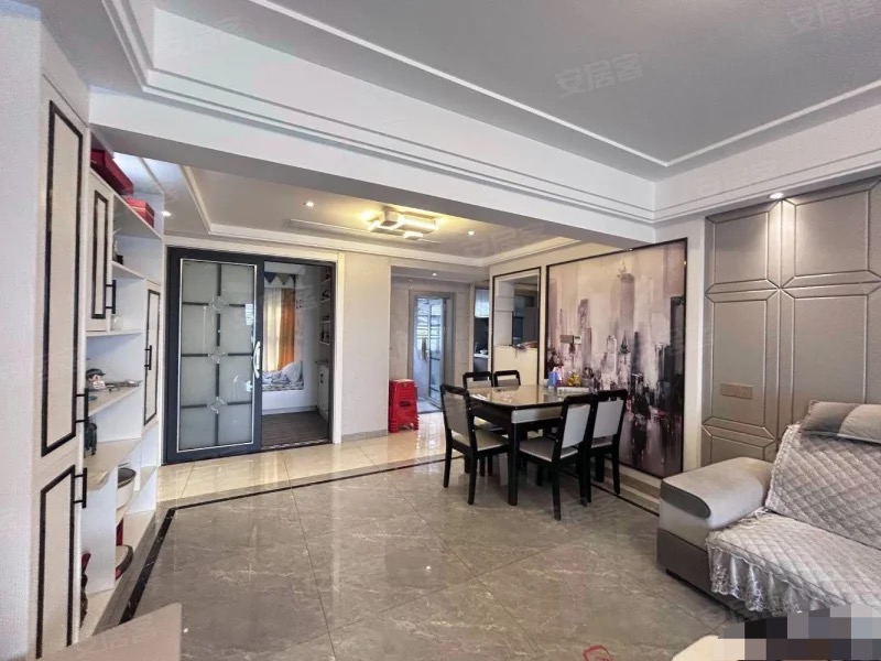 城南，福星城，精装三房两卫，电梯好楼层，层色保养好！单价4500.