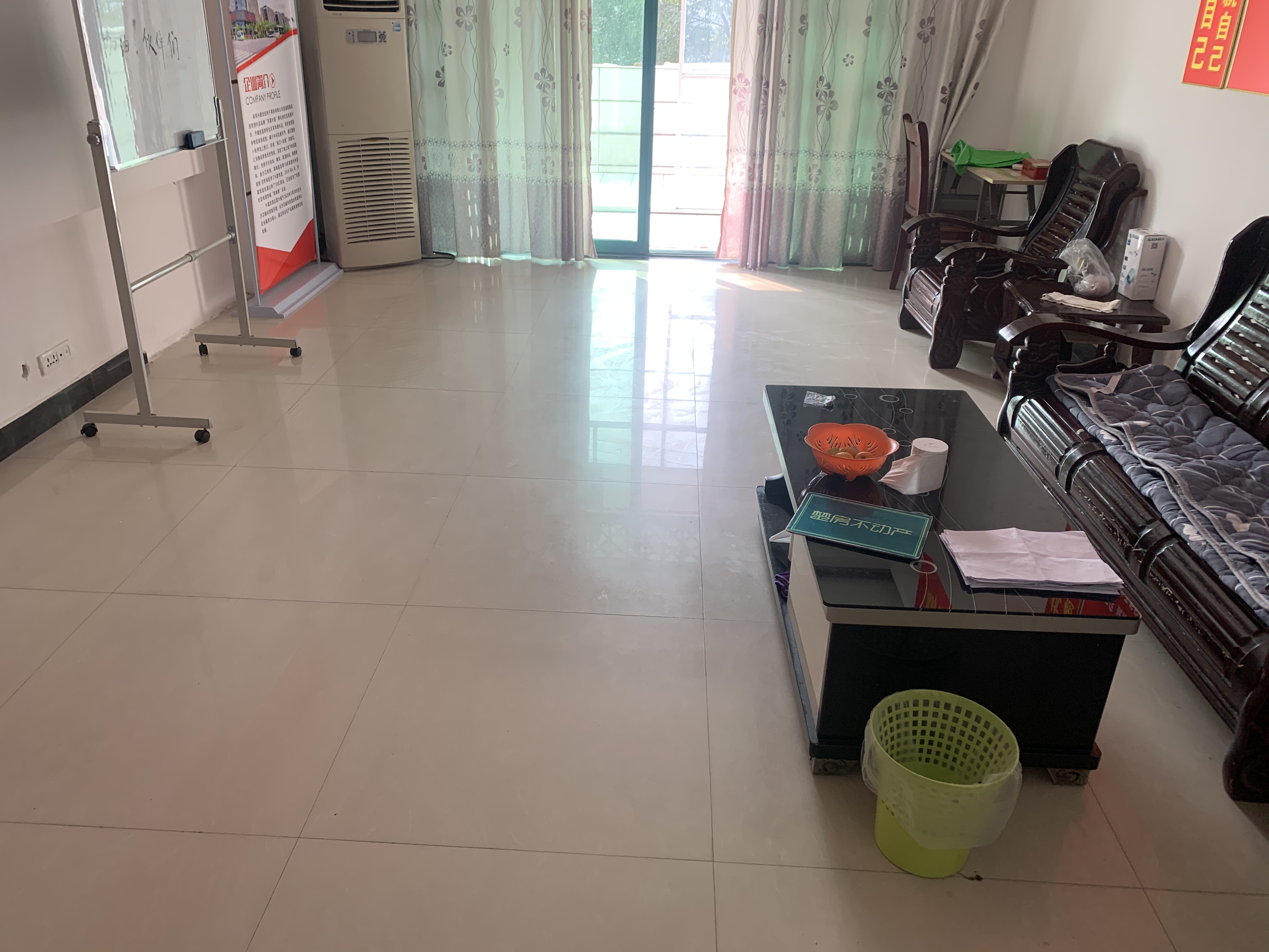 青青家园2期步梯好楼层带 大平台阳光房采光 老证看房预约