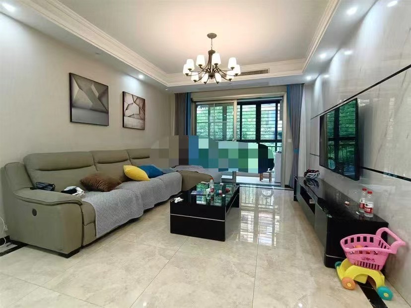 沔阳公馆，步梯2楼，6层洋房，精装三房， 装修成色保养非常新， 低公摊 ，证满二