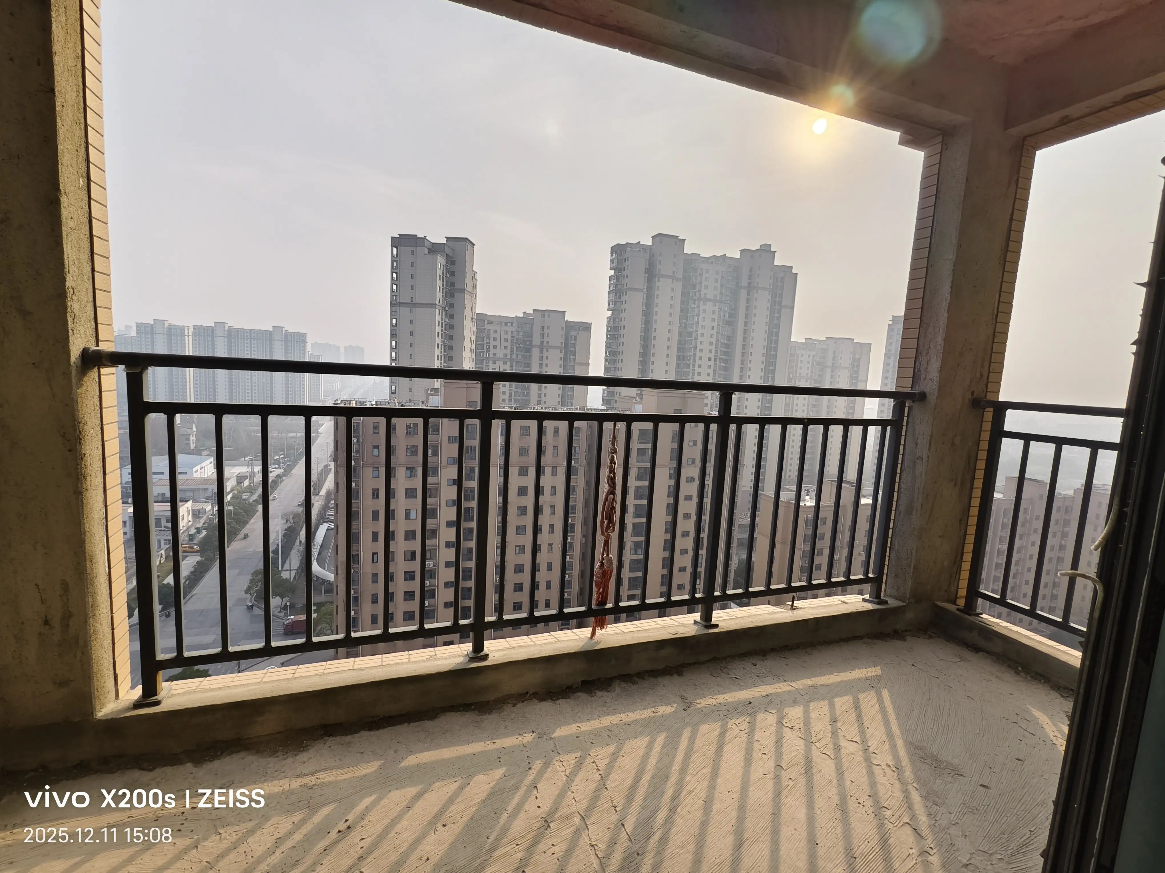 捡漏，时代天骄，单价2850，毛坯三房，好楼层20楼。证满二