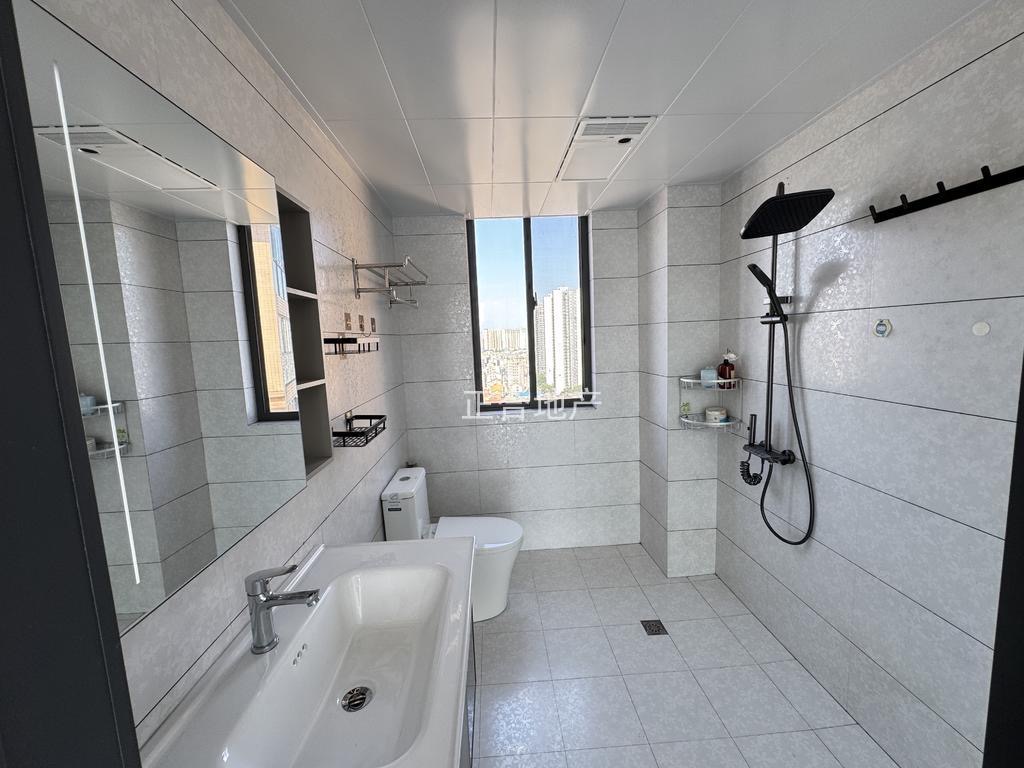 ？城南，小高层忆美国际公馆精装三房，单价4400南北通透证满二凤凰楼层