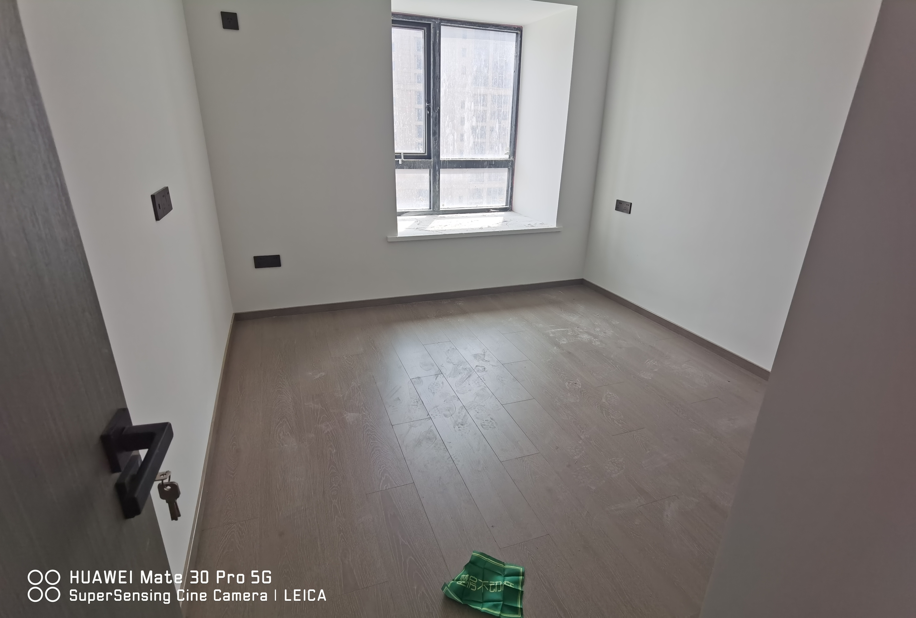 森林国际精装两房看房方便房东诚意出售