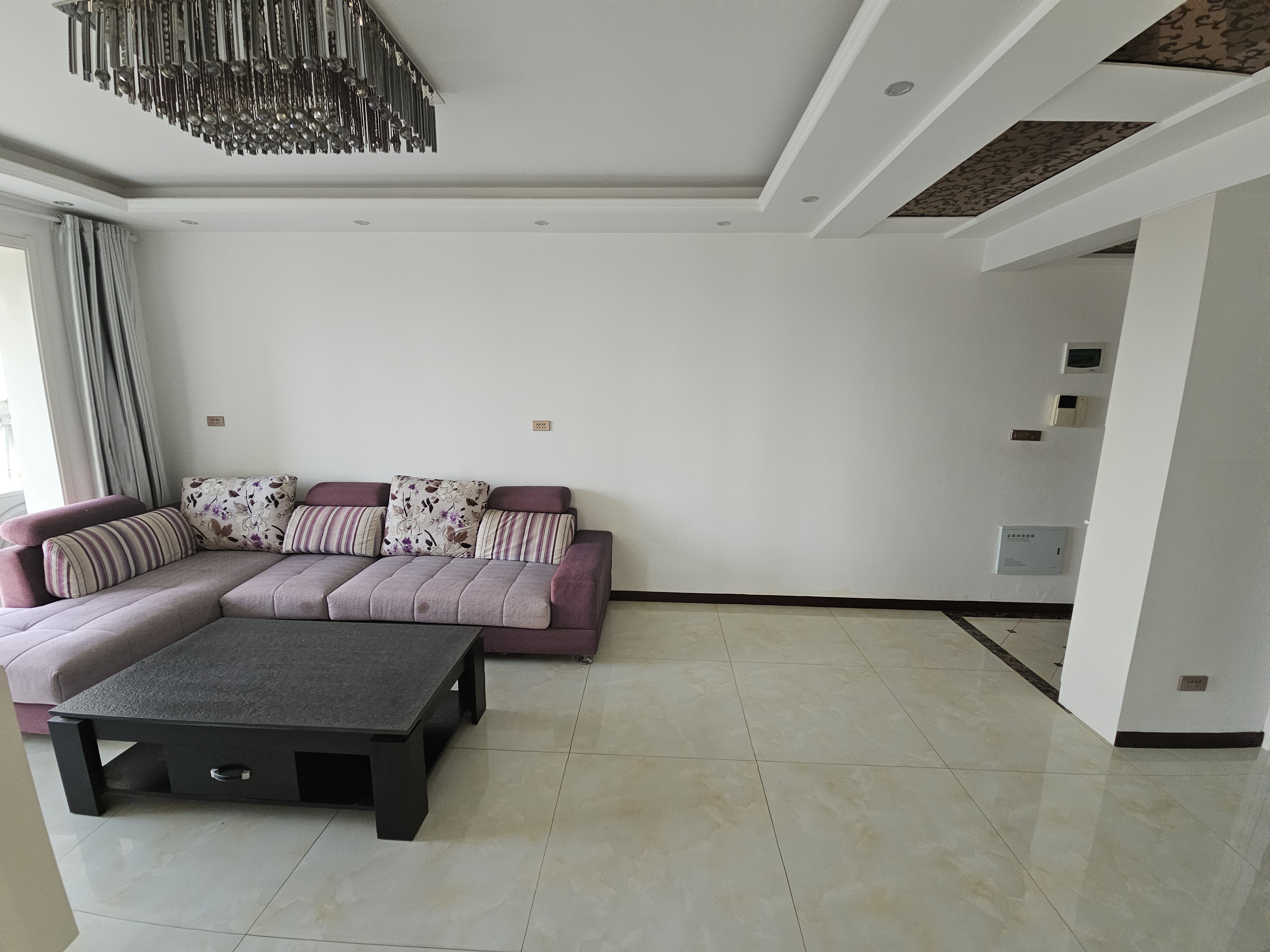 上苑一品下楼过马路就是一钟户型朝南阳光好带装修