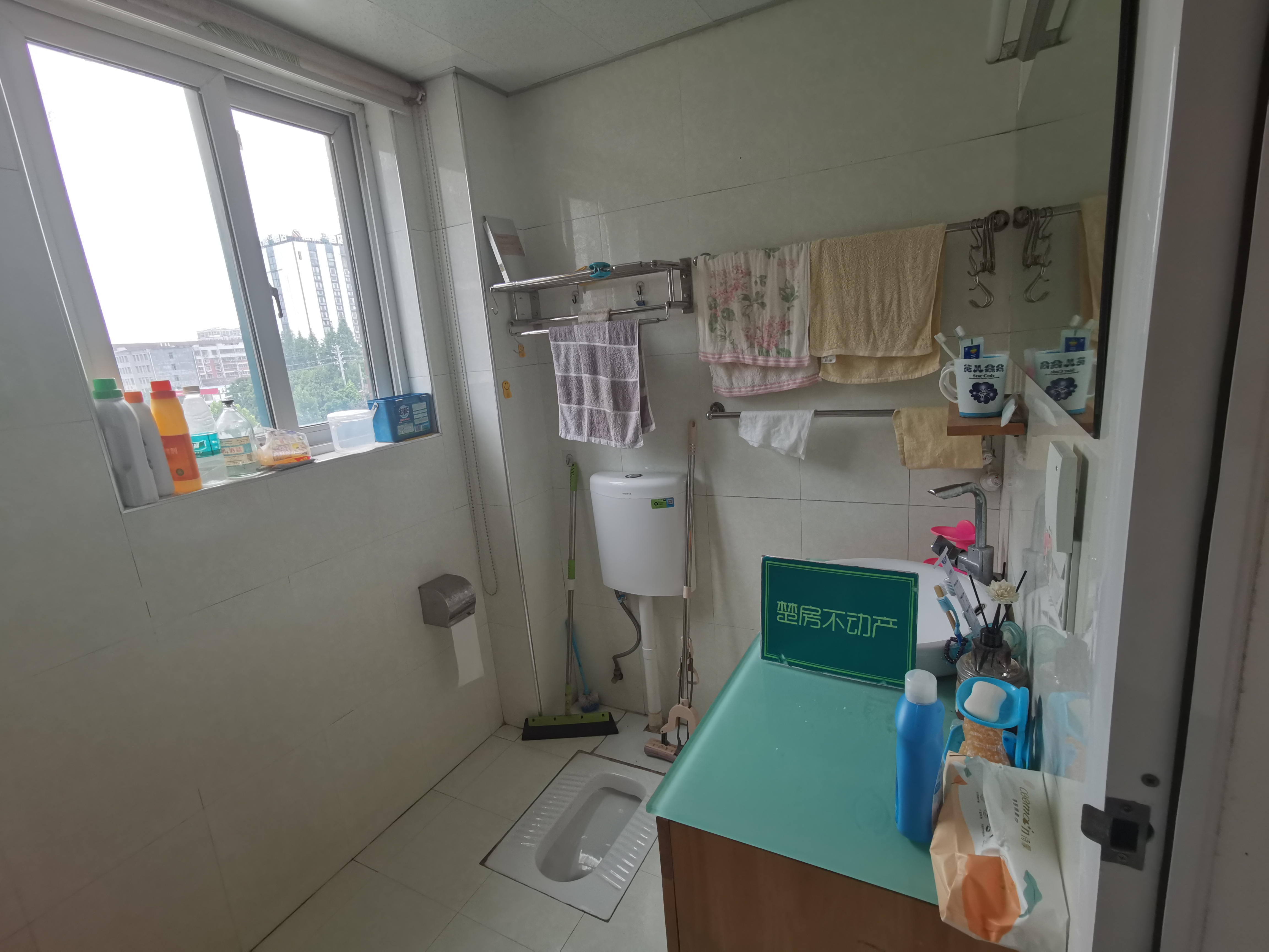 香岸华府精装步梯房，税费少价格可小刀