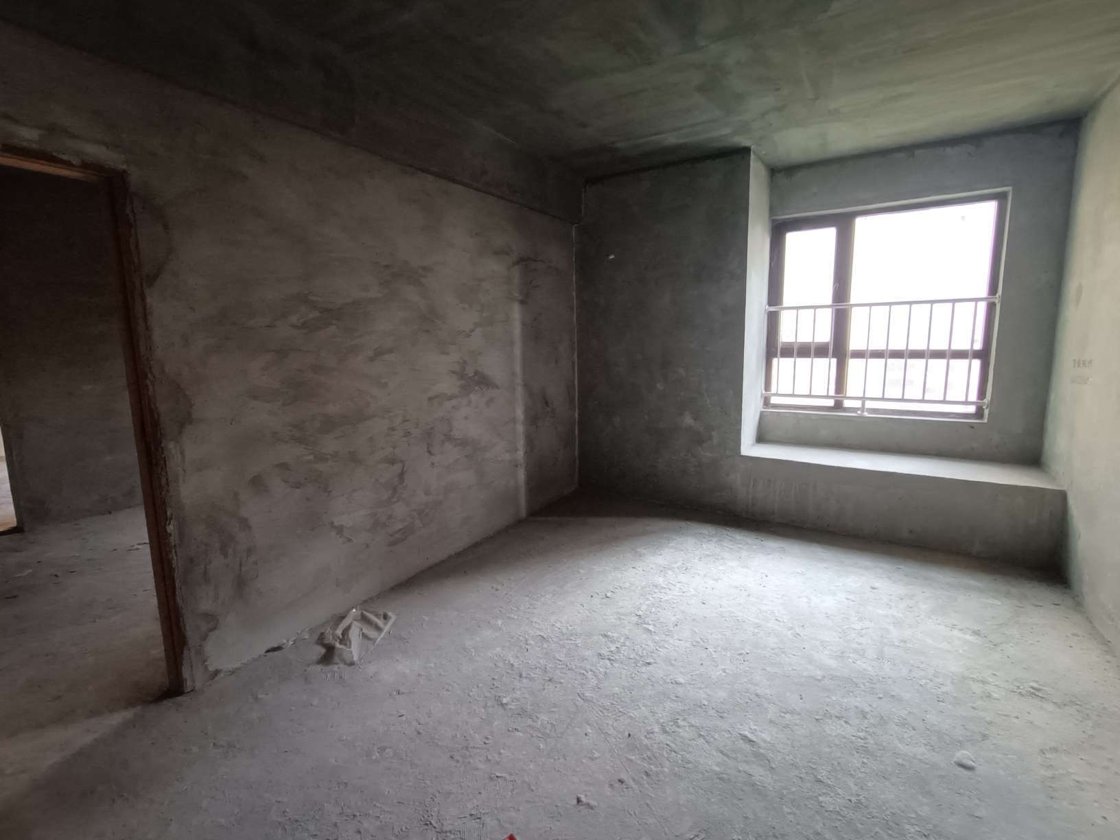 品质小区，城南领秀城，好楼层，性价比高，业主诚心出售