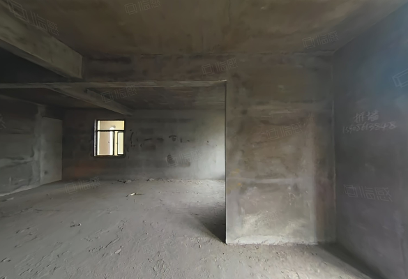 圣淘沙单价5500毛坯大三房证2年中间好楼层有钥匙