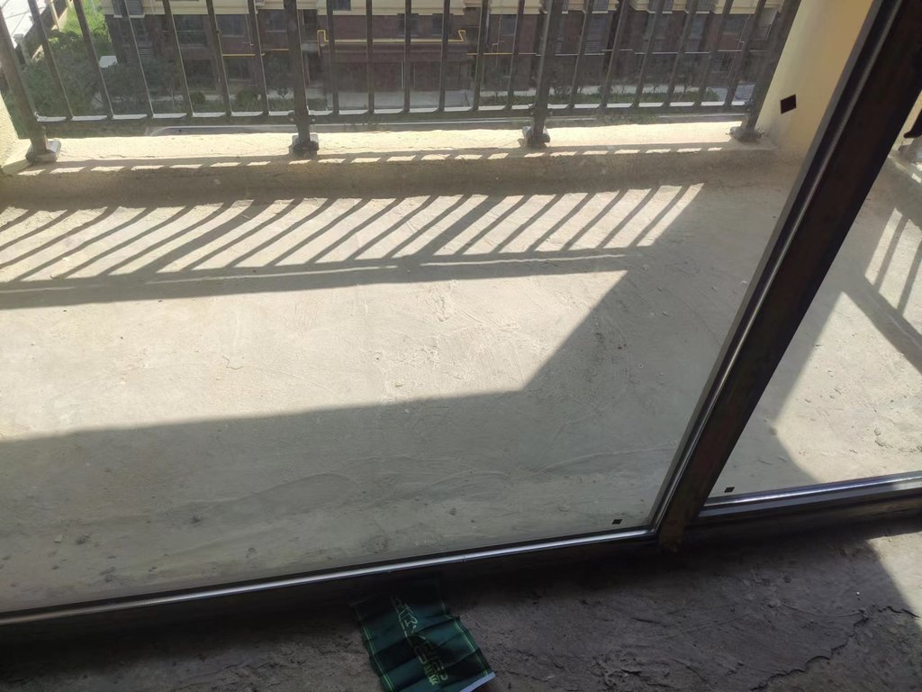 水云间毛坯大三房户型方正南北通透房东诚意出售