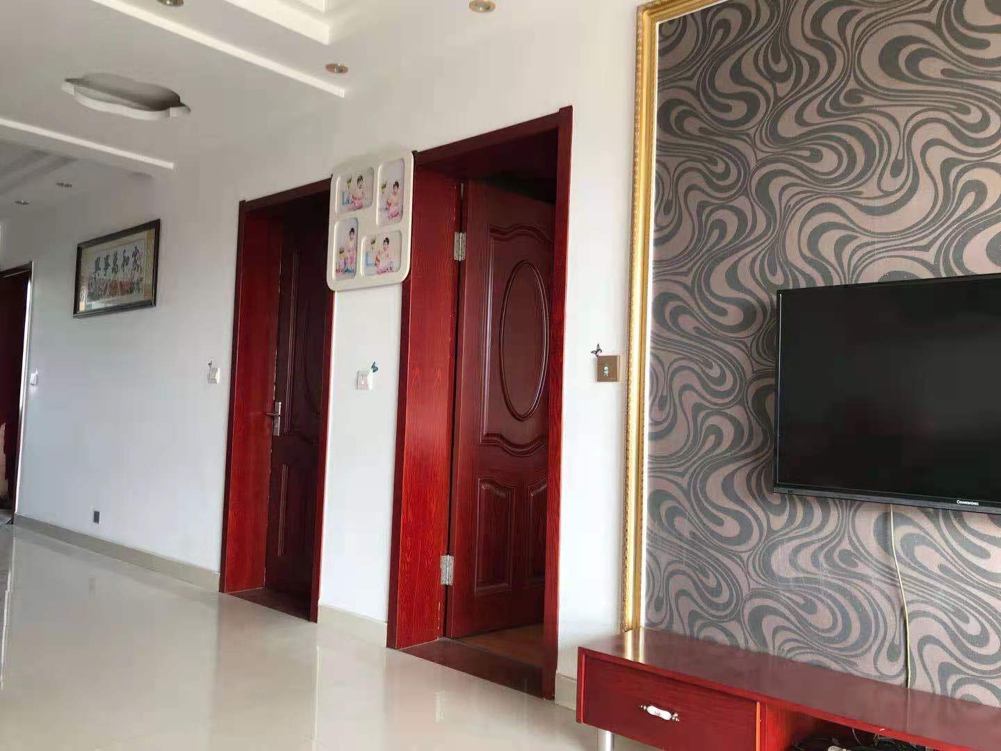 江边好房有钥匙 看房临江雅苑拎包就住低价买精装房