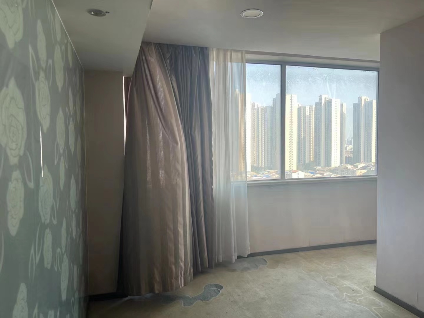 捡漏捡漏！！！天下城市星座（纽芬兰），房东亏本急售，13万可谈，两证齐全