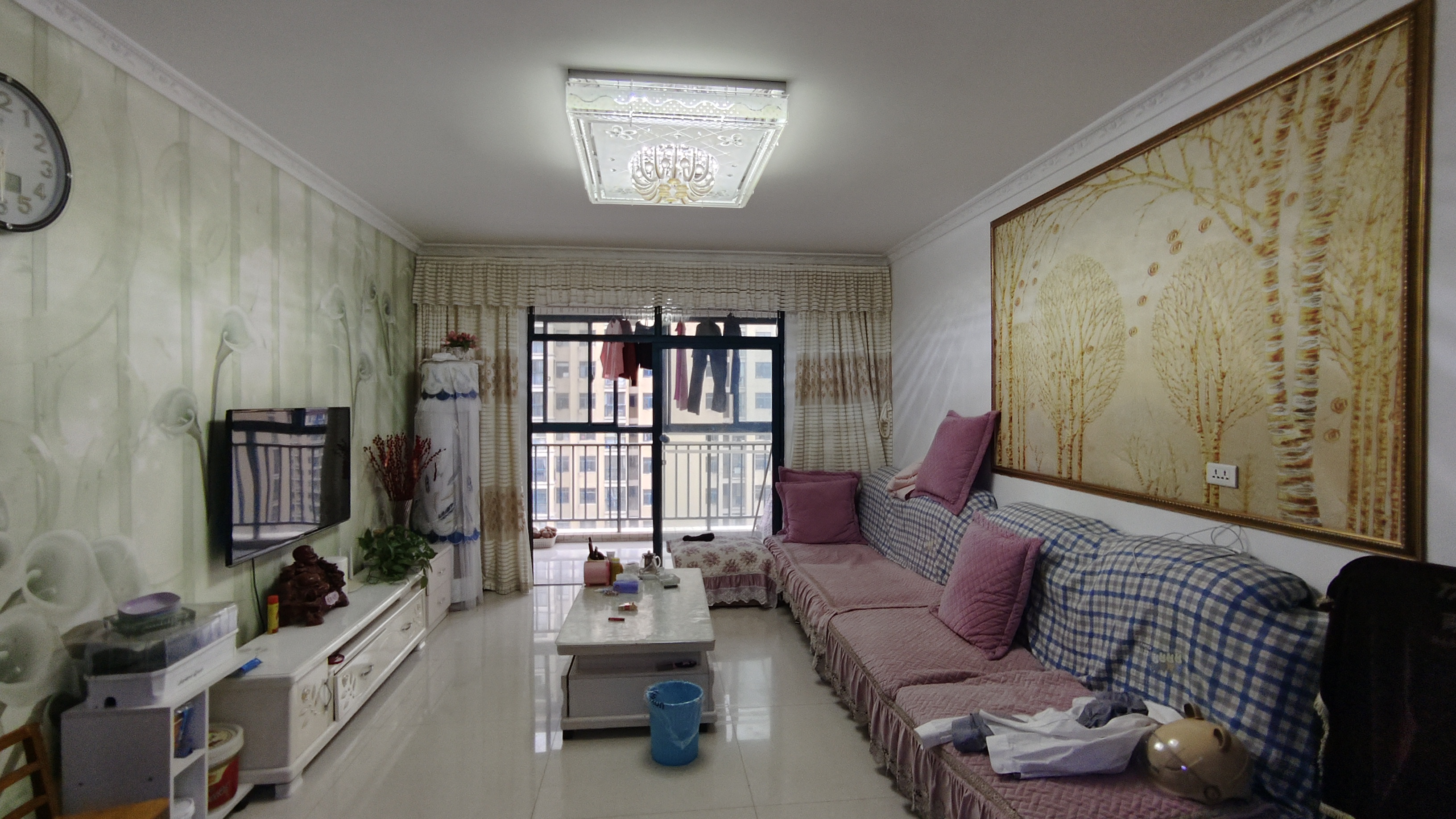 新城一号.精装大两房.中间楼层.证件满二.看房约