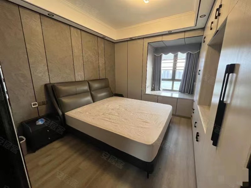 急售，城南沔街，精装四房，单价6300，队口元泰新三中，证满二，全屋中央空调东边户，好楼层