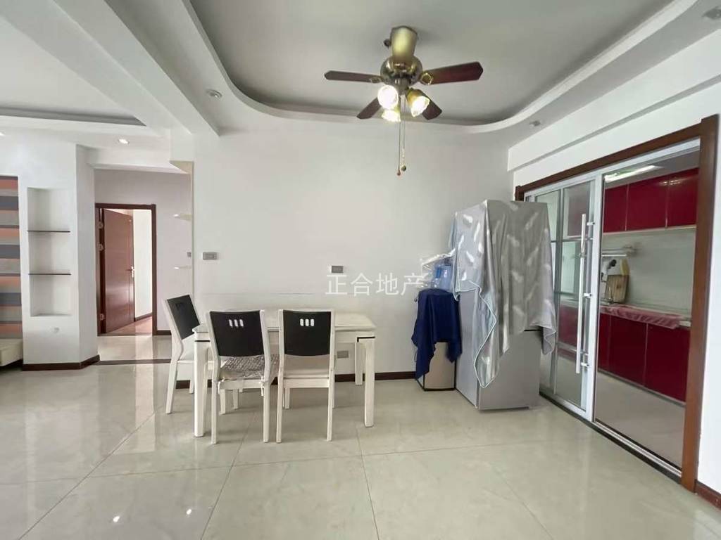 业主诚信出售，城南，福星城，精装三房，电梯好楼层，单价4400，证满二