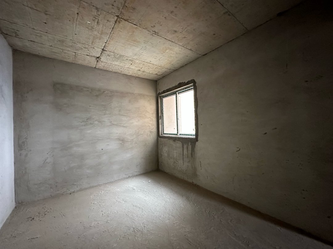 捡漏，仙桃靠南电梯房，111平，28万，电梯好楼层，证件满二