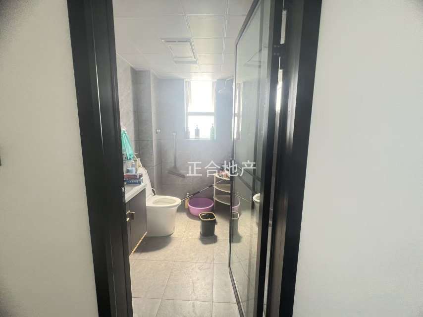 捡漏，满庭春6期，精装三房，单价4700，包满二。电梯好楼层