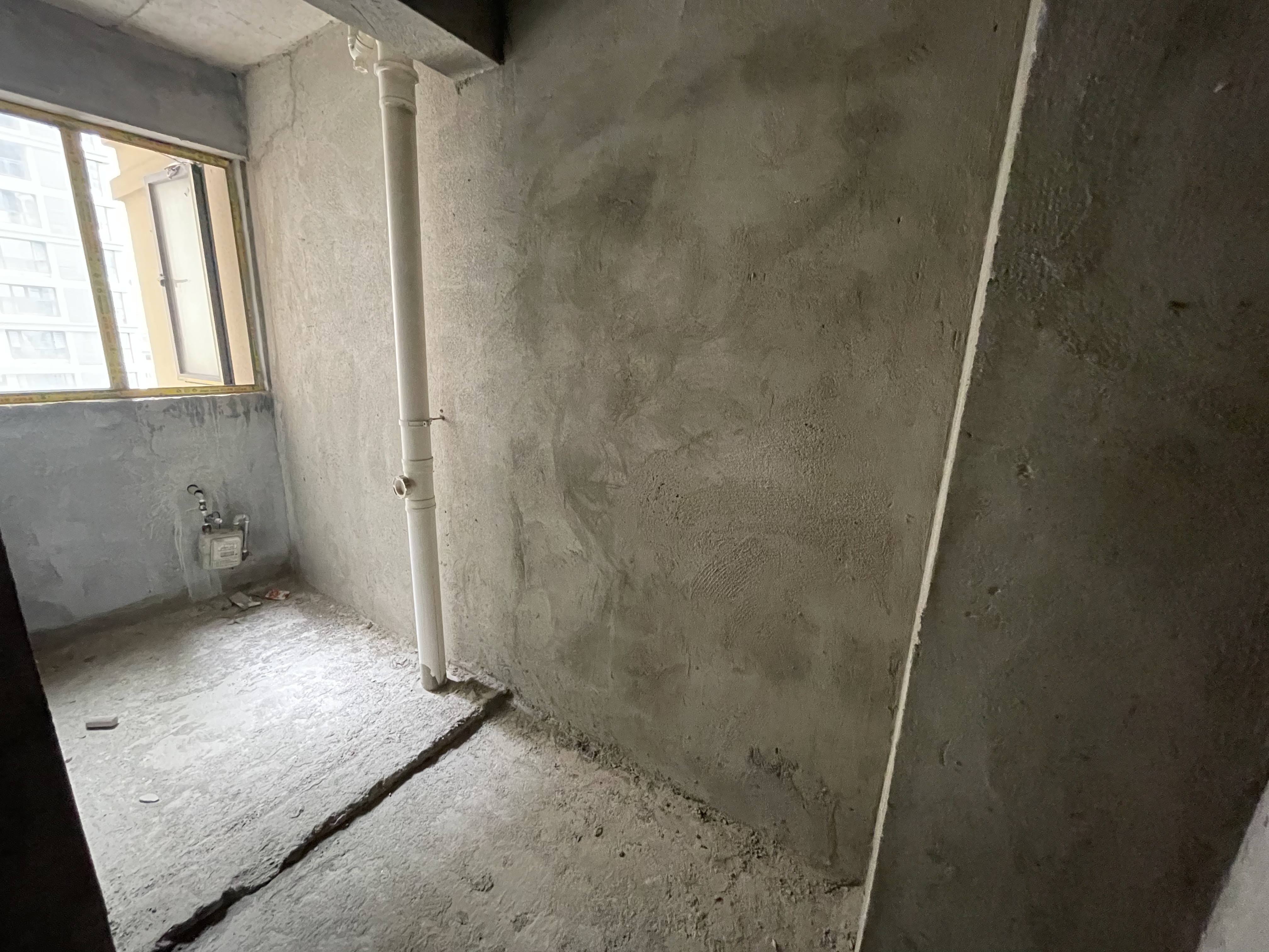 光明华府商城附近毛坯三房电梯好楼层看房有钥匙