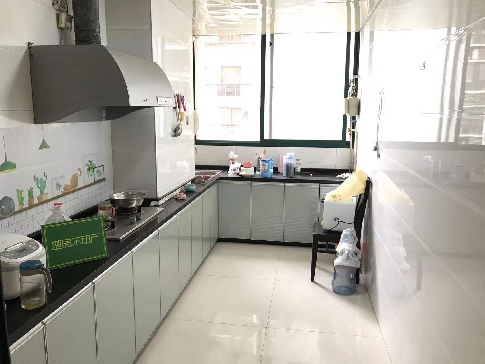 锦江国际精装大三房诚心出售看房方便