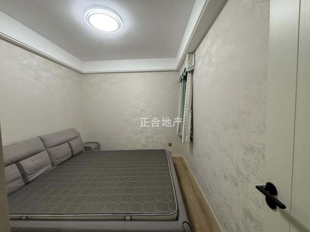 捡漏，城南，颐和公馆，电梯好楼层，精装三房二卫，证满二，九成新